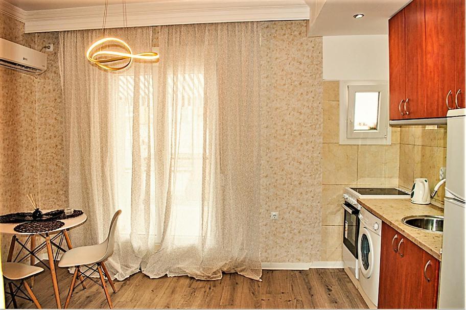 Kassandrou Suite Hot Tub-Jakuzzi - 2 Bedrooms - Big Balcony - Center Tesalonika Bagian luar foto