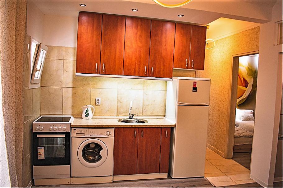 Kassandrou Suite Hot Tub-Jakuzzi - 2 Bedrooms - Big Balcony - Center Tesalonika Bagian luar foto